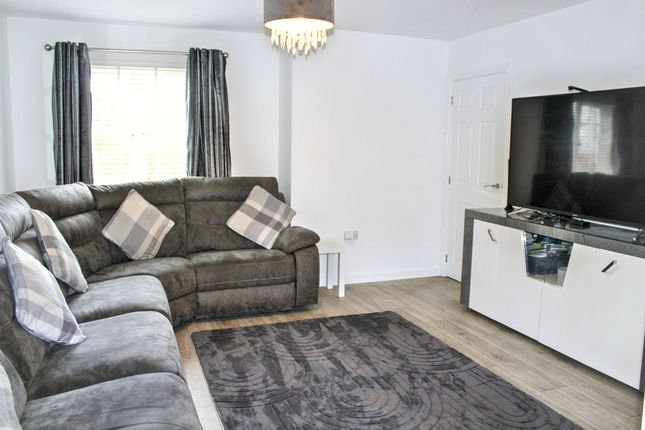 11, Berryfield Crescent, Alva photo 3