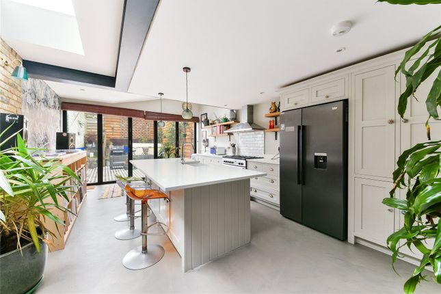 Thumbnail End terrace house for sale in Hassett Road, London