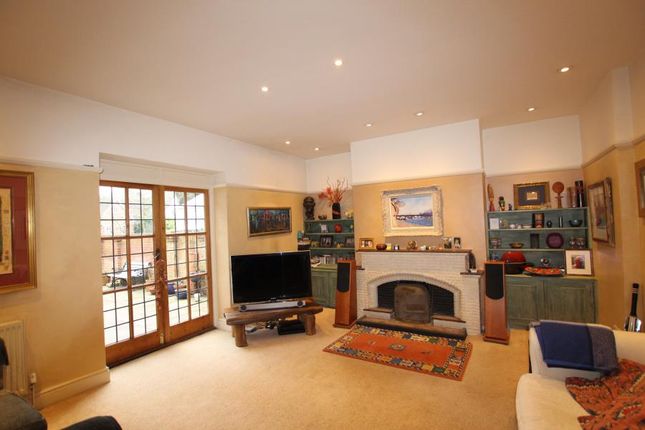 Carradale, Elmstead Road, West Byfleet photo 4