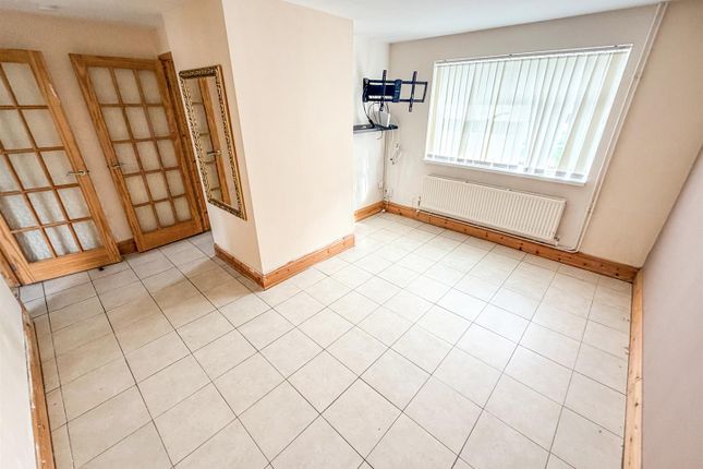 30, Helmsley Way, Corby photo 2