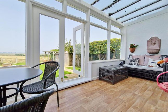 132, Kirby Road, Walton-on-the-Naze photo 3