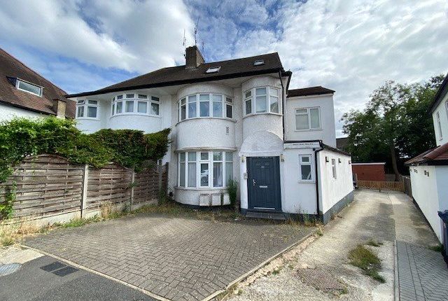 1-bed flat on 33, Endersleigh Gardens, London, £229,950