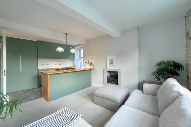 4, Gatehead House, Delph photo 3