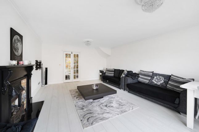Property for sale in Northolme Gardens, Edgware