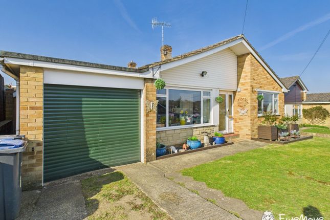 6, Mitchells Close, Salisbury photo 2