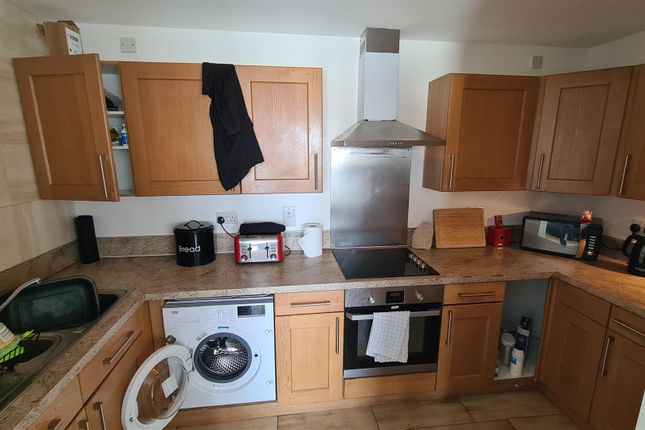 Apartment 502,3, Anchor Street, Ipswich photo 3