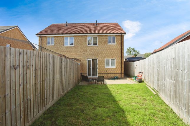 16, Stone Field Road, Caerphilly photo 2