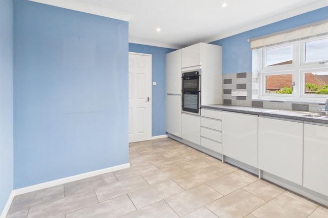 Alexandra Way, Downham Market photo 3