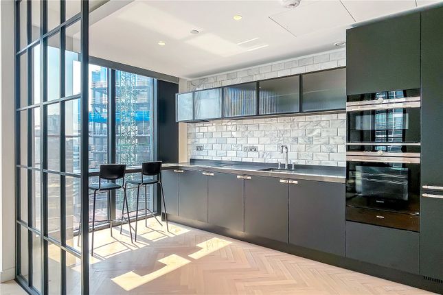 N1406 One Crown Place, 19, Sun Street, London photo 2