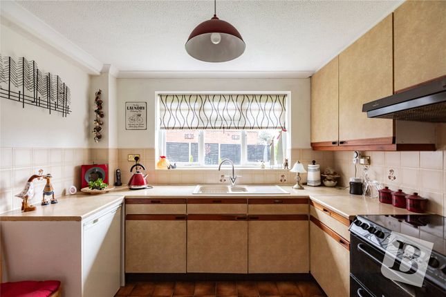Linnetts,, Chelmer Avenue, Chelmsford photo 4