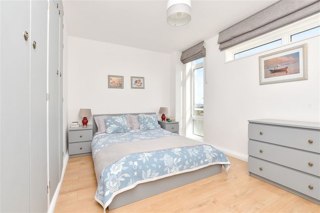 Clarendon Road, Wallington photo 4