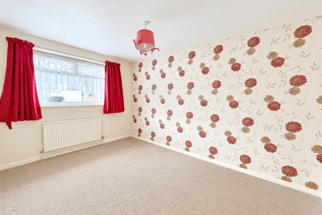 7 Brookside Close, Pontypridd photo 5
