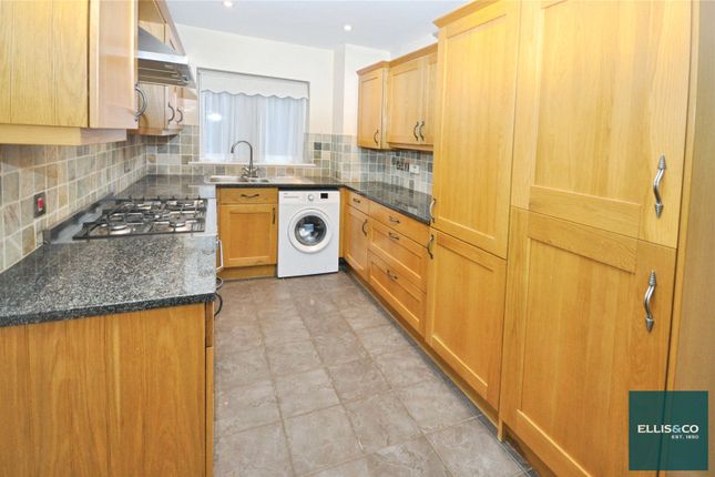 Flat 3, Harrington Court, 34, Station Road, Barnet photo 3