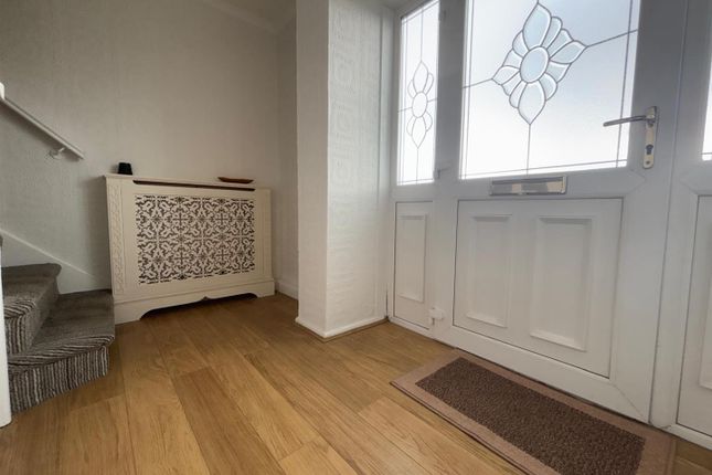 21, Bryn Siriol, Llanelli photo 2