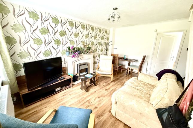 39, Tintagel Close, Hartlepool photo 3
