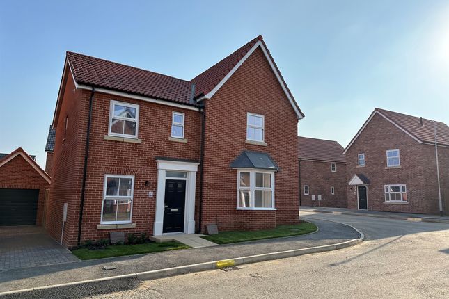 Thumbnail Semi-detached house for sale in Bedingfield Road, Bungay