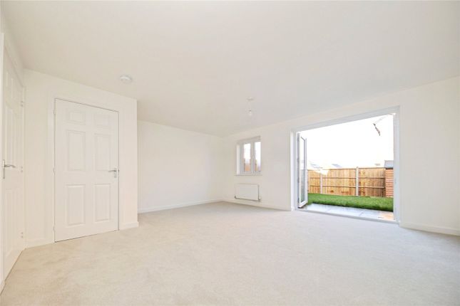 *40% Share* 2 Bed Constable Vale,, Hadleigh, Ipswich photo 3