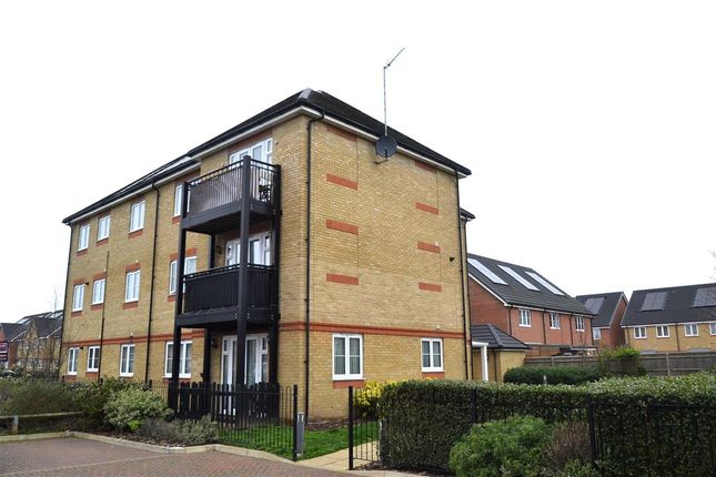 Flat for sale in Laburnum Way, Staines