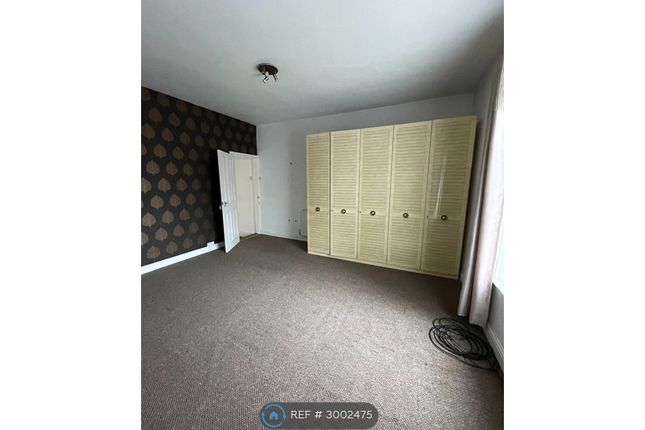 Turf Lane, Royton, Oldham photo 5