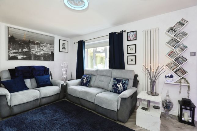5, Westfield Grove, Northwich photo 4