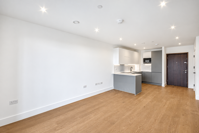 Hive House, Brentford photo 4