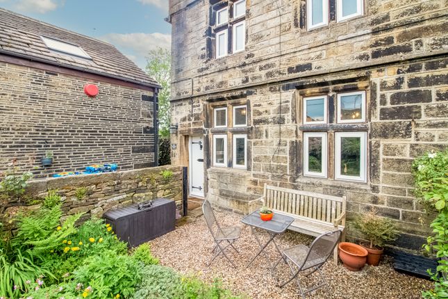 Thumbnail Terraced house for sale in Totties, Holmfirth