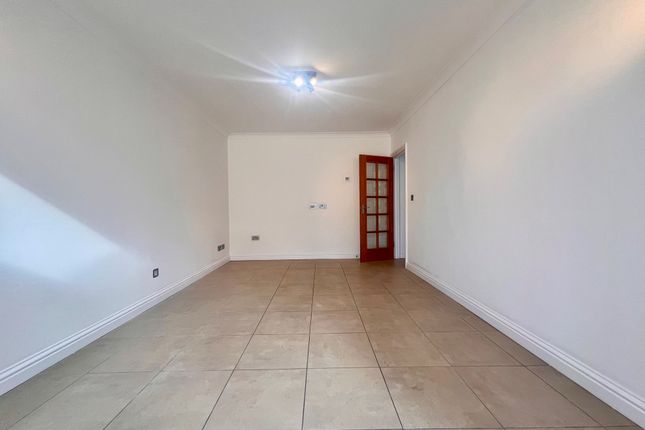 5, Tithe Farm Avenue, Harrow photo 5