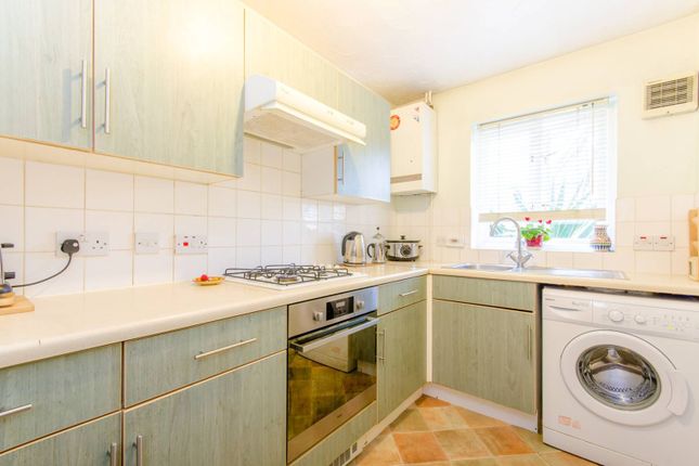Thumbnail Property to rent in Millennium Close, Canning Town, London