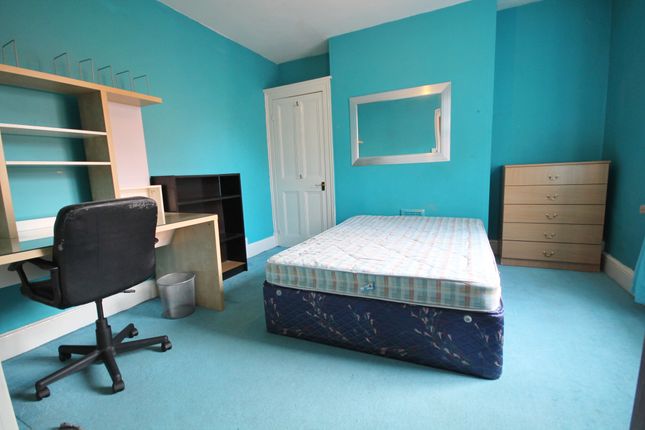 Town house to rent in Lincoln Street, City Centre, Leicester