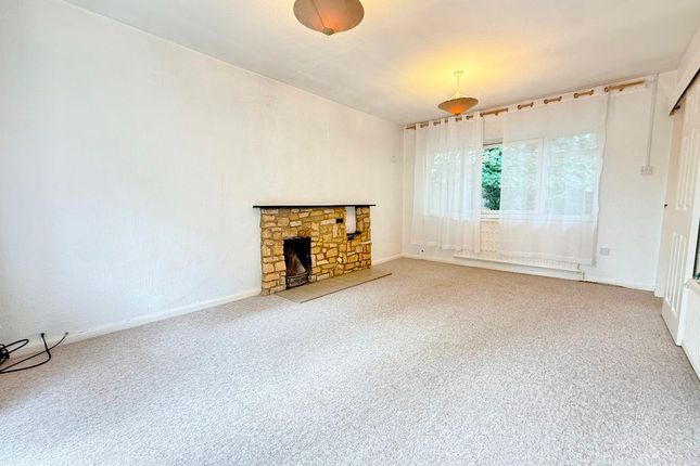 18 Churchill Drive, Bury St. Edmunds photo 3