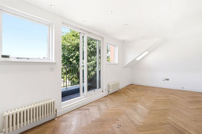 Flat 4, 12, Ornan Road, London photo 4