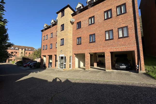 Thumbnail Flat for sale in Stuart Court, Angle Side, Braintree