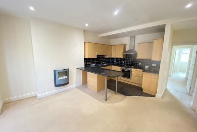 4, Connaught Avenue, Plymouth photo 3