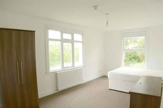 38, Reservoir Road, London photo 4
