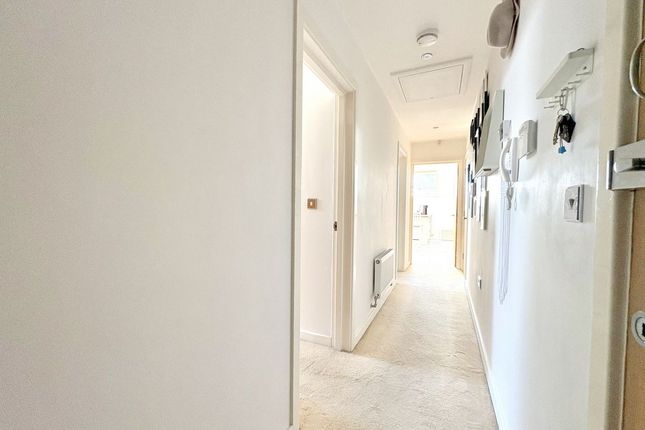 Flat 6 Legacy, Penn Hill Avenue, Poole photo 4