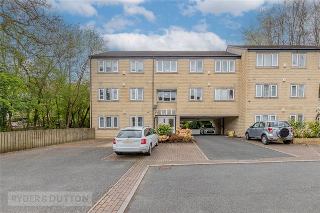 Thumbnail Flat for sale in Bryndlee Court, Holmfirth, West Yorkshire