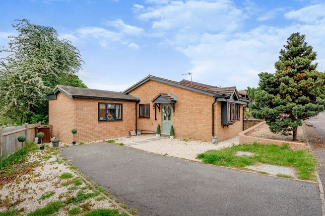 Thumbnail Detached bungalow for sale in The Frenches, Redhill