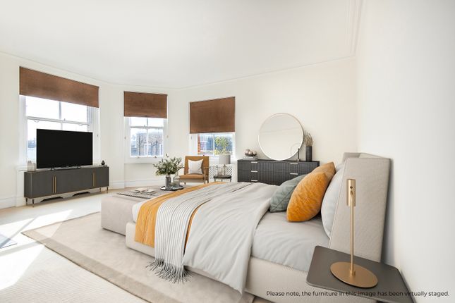 Flat for sale in Drayton Gardens, London