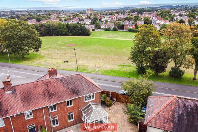 16, Studley Gate, Stourbridge photo 2