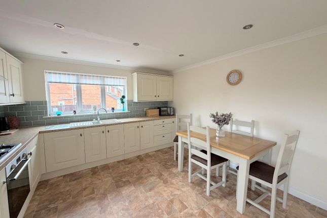 6, Fellston Close, Hartlepool photo 3