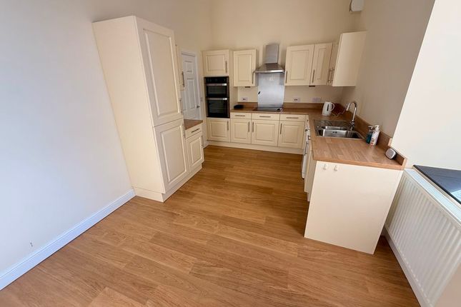 22, Lamellion Court, Liskeard photo 3