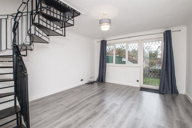 21, Downland, Milton Keynes photo 4