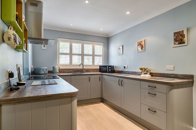 57, The Harrage, Hampshire photo 2