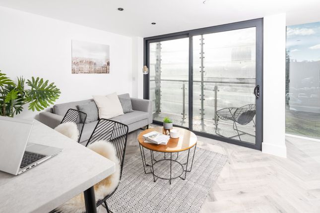 Studio Apts, Velocity Tower, 10 St Mary's Gate, Sheffield photo 3