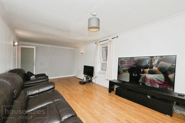 Holmesdale, Waltham Cross photo 4