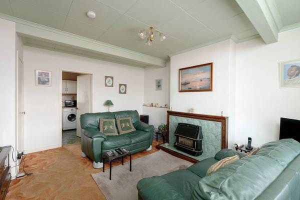 37, Easter Drylaw Gardens, Edinburgh photo 4