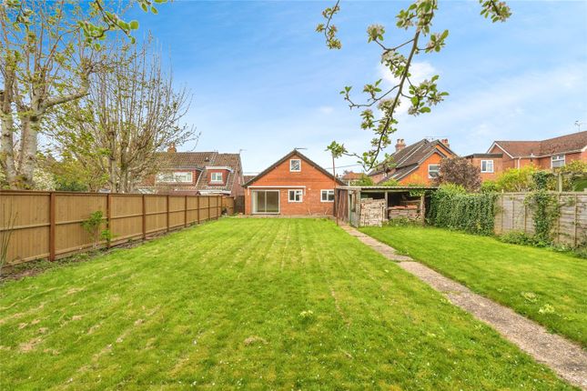 Bungalow for sale in Holly Road, Ashurst, Southampton, Hampshire