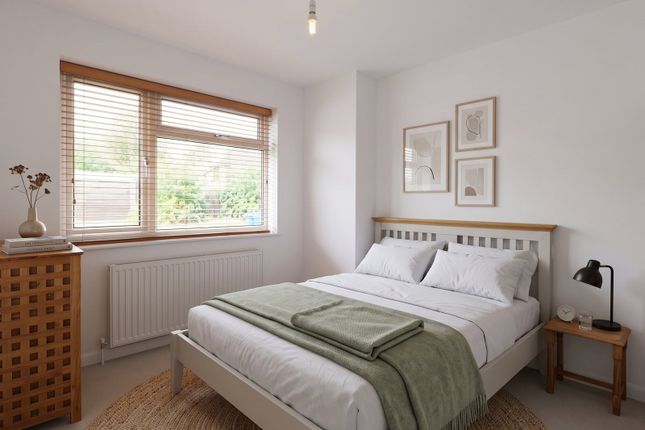 1, Cairn Way, Stanmore photo 4