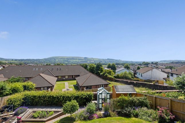 5 Bryn Rhedyn, Pontypridd photo 2