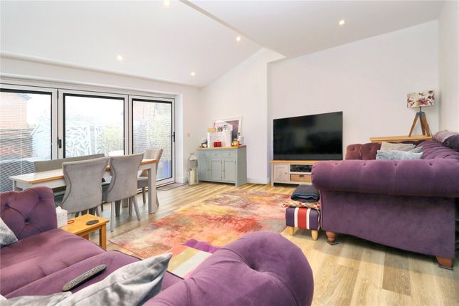 67, Liquorice Lane, Surrey photo 4